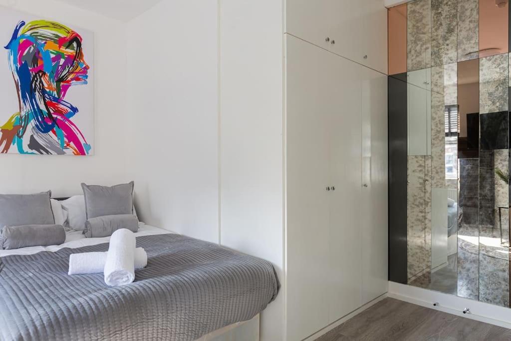 Studio Apt, 8 Min Walk From Tube 3 London Exterior photo